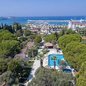 Risus Garden Marina Hotel